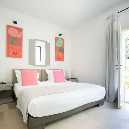 Le Pre De La Hotel